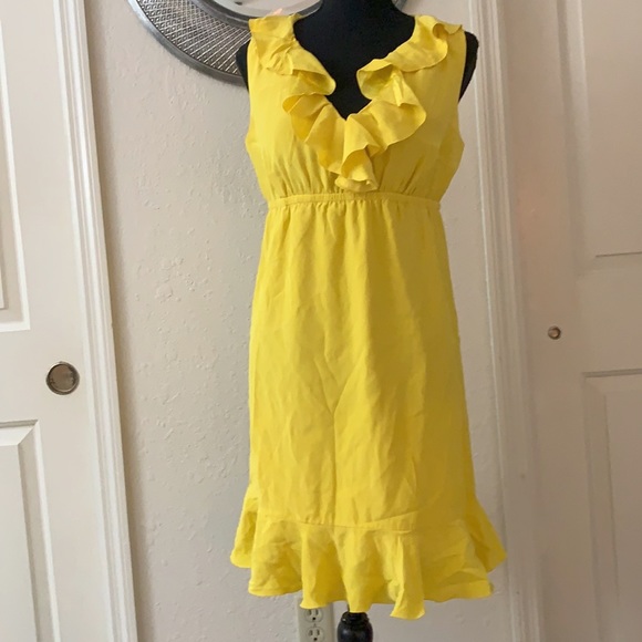 Gianni Bini Dresses & Skirts - Gianni Bini Yellow Ruffle Neck Dress Size 6